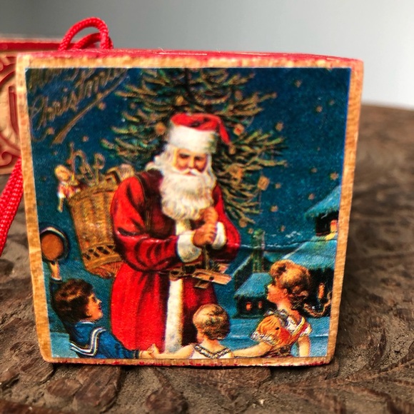 Vintage Set of 2 Children’s Toy Block Santa Claus Christmas Ornaments - Picture 9 of 10